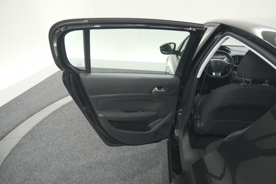 Peugeot 308 PureTech 110 Blue Lease Active | Trekhaak | Camera | Apple Carplay | Parkeersensoren