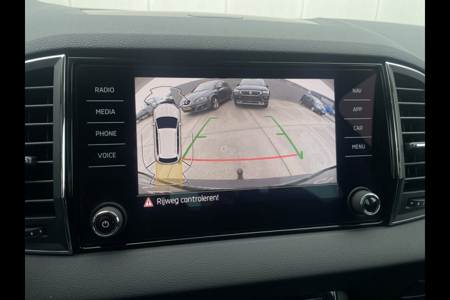 Škoda Karoq 1.5 TSI ACT Style | LED | Elek. Trekhaak | Navi | Virtual Cockpit | Carplay | Camera