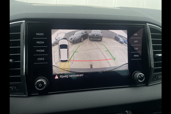 Škoda Karoq 1.5 TSI ACT Style | LED | Elek. Trekhaak | Navi | Virtual Cockpit | Carplay | Camera