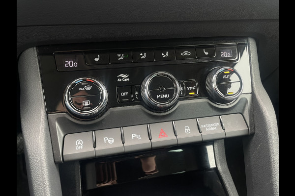 Škoda Karoq 1.5 TSI ACT Style | LED | Elek. Trekhaak | Navi | Virtual Cockpit | Carplay | Camera