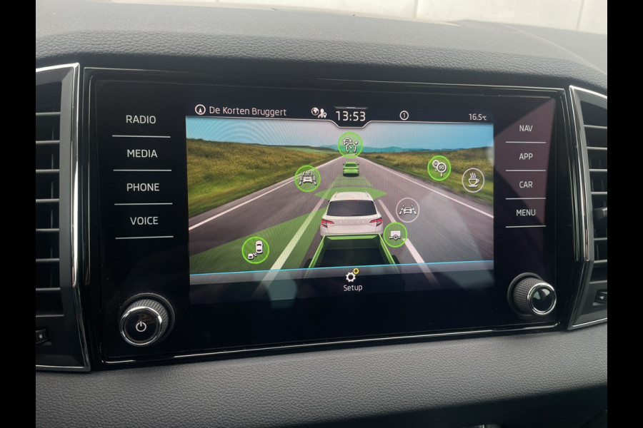 Škoda Karoq 1.5 TSI ACT Style | LED | Elek. Trekhaak | Navi | Virtual Cockpit | Carplay | Camera