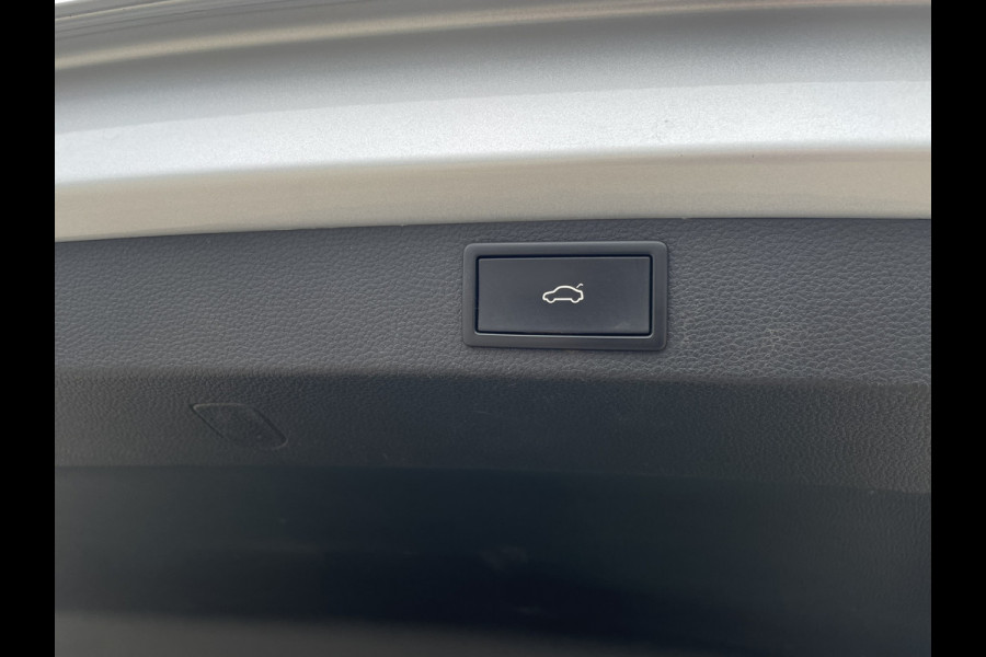 Škoda Karoq 1.5 TSI ACT Style | LED | Elek. Trekhaak | Navi | Virtual Cockpit | Carplay | Camera