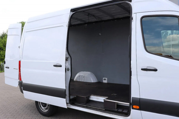 Mercedes-Benz Sprinter 314 CDi L2H2 l AUTOMAAT l NAVI l MBUX l CAMERA