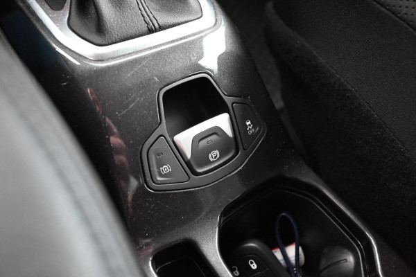 Jeep Renegade 1.3 T4 4xe Plug-in Hybrid Limited 190 PK Adaptive Leder Camera LED 17''