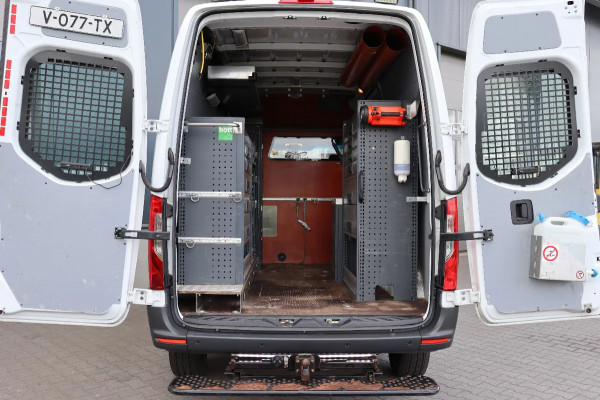 Mercedes-Benz Sprinter 314 CDi L2H2 l AUTOMAAT l WERKPLAATSINRICHTING l CARPLAY l TREKHAAK