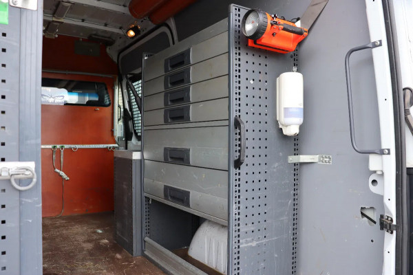 Mercedes-Benz Sprinter 314 CDi L2H2 l AUTOMAAT l WERKPLAATSINRICHTING l CARPLAY l TREKHAAK