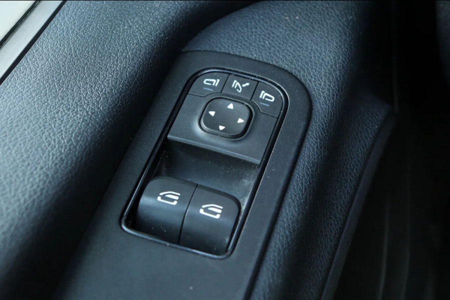 Mercedes-Benz Sprinter 314 CDi L2H2 l AUTOMAAT l WERKPLAATSINRICHTING l CARPLAY l TREKHAAK