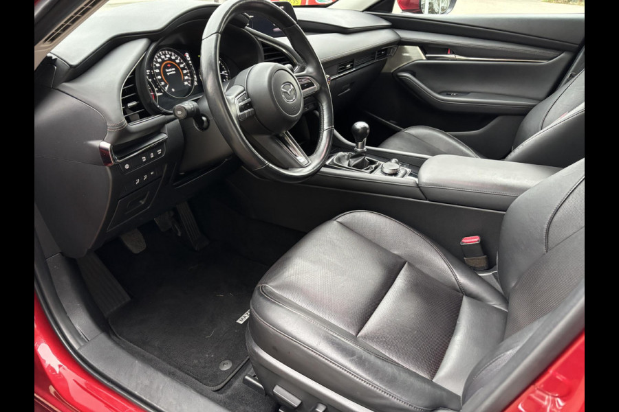Mazda 3 2.0 e-SkyActiv-G M Hybrid 122 Comfort met Bose DEALERONDERHOUDEN | LEDEREN BEKLEDING | 18" LM-VELGEN | NL-AUTO |