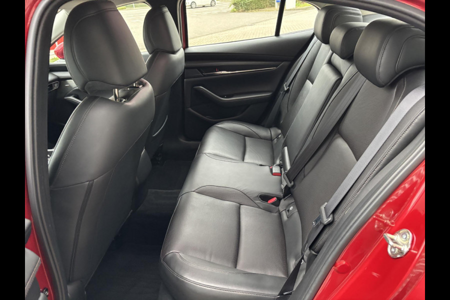 Mazda 3 2.0 e-SkyActiv-G M Hybrid 122 Comfort met Bose DEALERONDERHOUDEN | LEDEREN BEKLEDING | 18" LM-VELGEN | NL-AUTO |