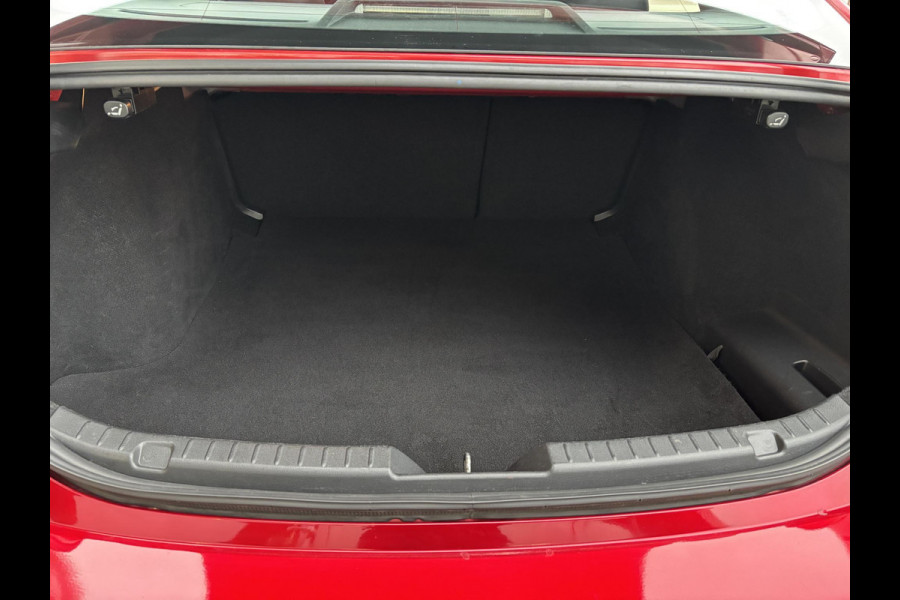 Mazda 3 2.0 e-SkyActiv-G M Hybrid 122 Comfort met Bose DEALERONDERHOUDEN | LEDEREN BEKLEDING | 18" LM-VELGEN | NL-AUTO |