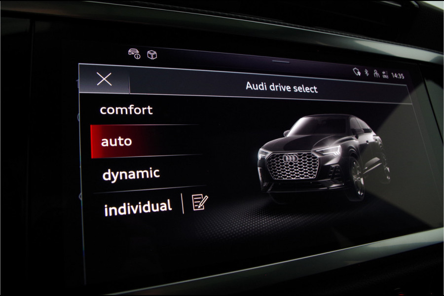 Audi Q3 Sportback 45 TFSI e S Edition > Full S line/245pk/Pano.schuif/Memory/Black pakket/Dew Silver...