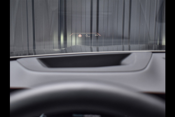 BMW X5 xDrive50e M-SPORT PRO | PANORAMADAK | SKYLOUNGE | COMFORT STOELEN | 360 CAMERA | HEAD UP | ELEKTR. TREKHAAK | AMBIENT VERLICHTIN