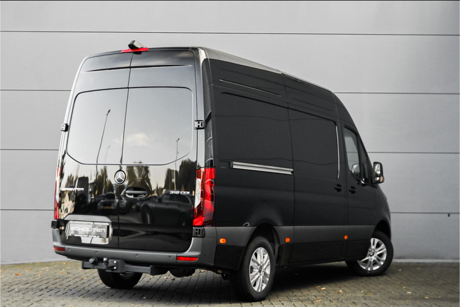 Mercedes-Benz Sprinter 319 1.9 CDI L2H2 RWD BPM Vrij Distronic Camera LED Navi Trekhaak 3.5T