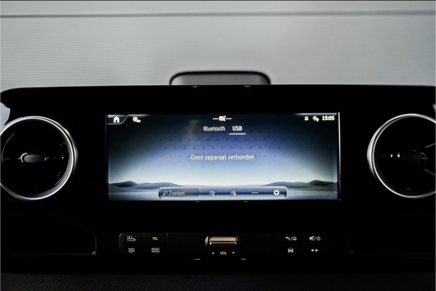 Mercedes-Benz Sprinter 319 1.9 CDI L2H2 RWD BPM Vrij Distronic Camera LED Navi Trekhaak 3.5T