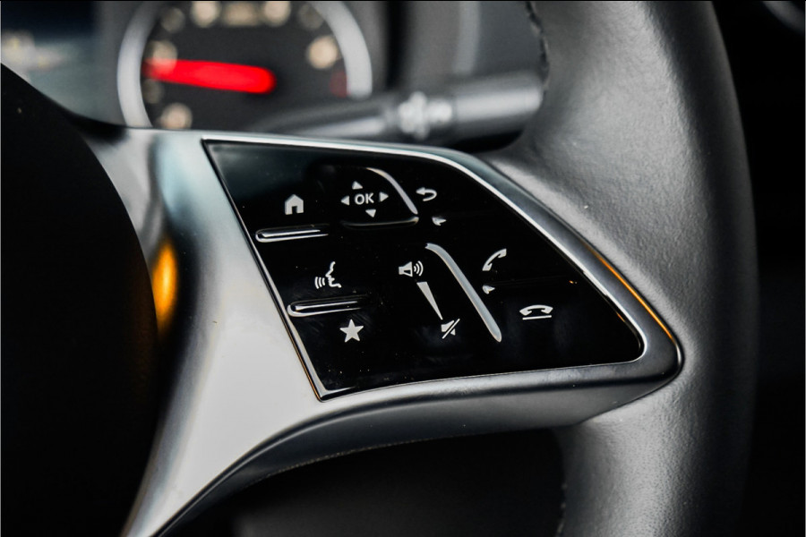 Mercedes-Benz Sprinter 319 1.9 CDI L2H2 RWD BPM Vrij Distronic Camera LED Navi Trekhaak 3.5T