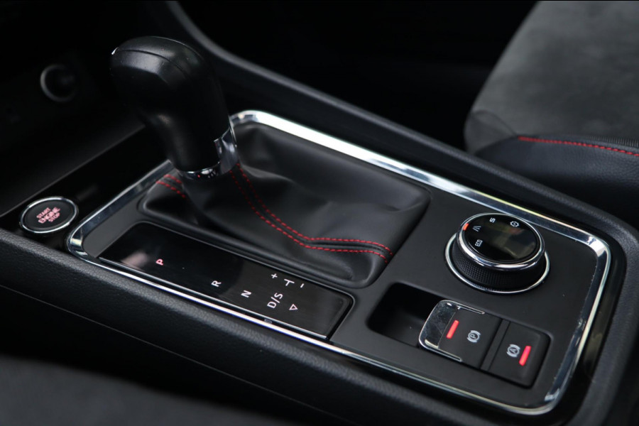 Seat Ateca 1.5 TSI FR / PANODAK / VIRTUAL / keyless / ACC / CARPLAY