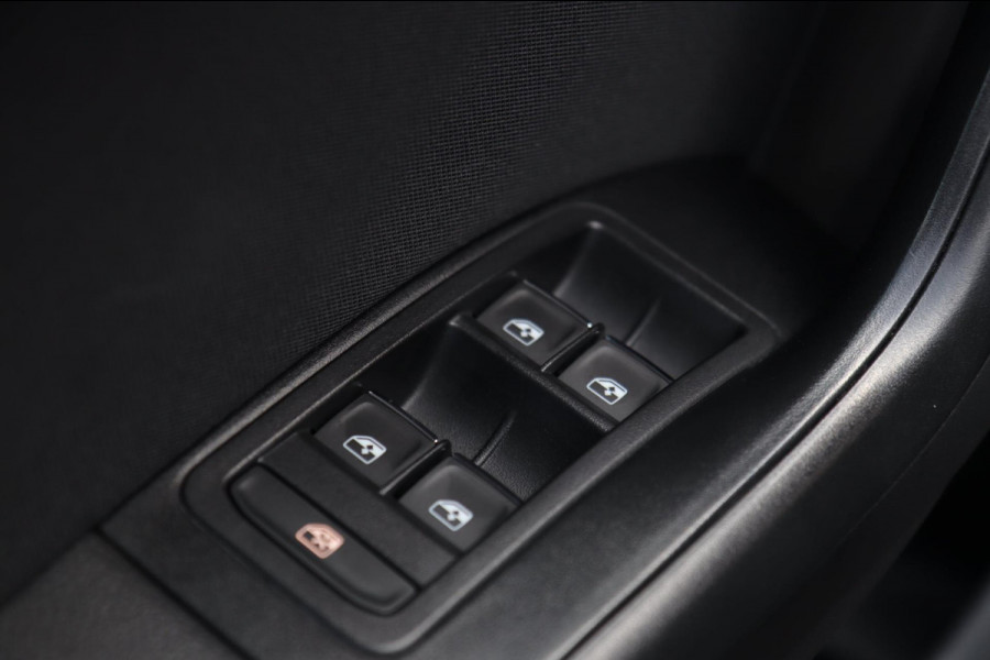 Seat Ateca 1.5 TSI FR / PANODAK / VIRTUAL / keyless / ACC / CARPLAY