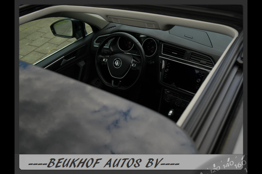 Volkswagen Tiguan 1.5 TSI ACT Business Panorama Carplay Navi