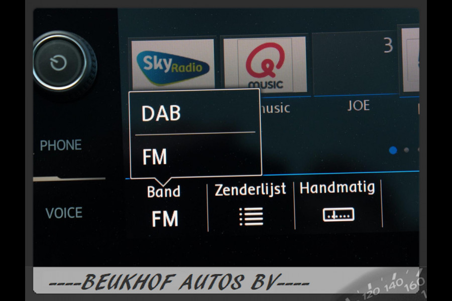 Volkswagen Tiguan 1.5 TSI ACT Business Panorama Carplay Navi