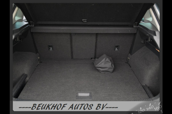 Volkswagen Tiguan 1.5 TSI ACT Business Panorama Carplay Navi