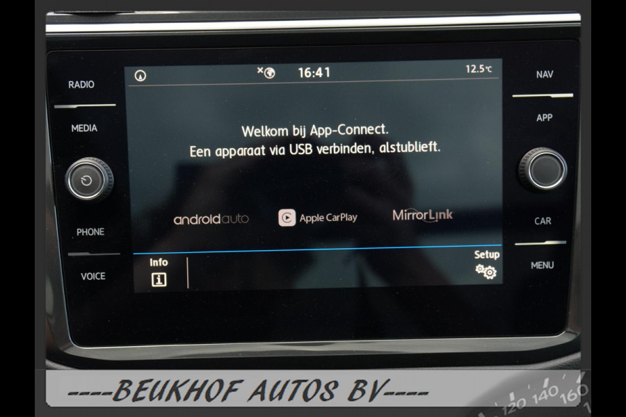 Volkswagen Tiguan 1.5 TSI ACT Business Panorama Carplay Navi