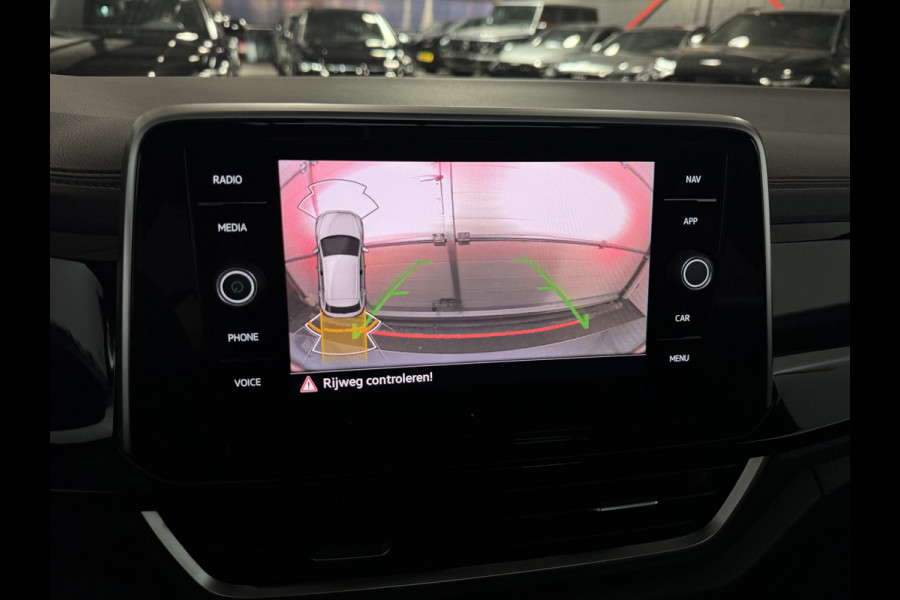 Volkswagen T-Roc 1.5 TSI 3x R-Line Keyless|IQ|Panorama|DriveSelect|Dodehoek|Camera