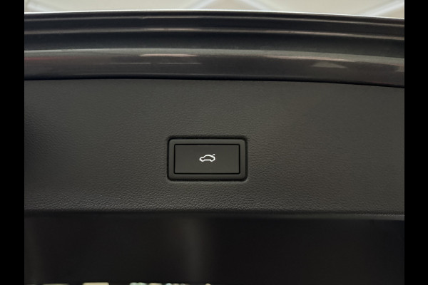 Volkswagen T-Roc 1.5 TSI 3x R-Line Keyless|IQ|Panorama|DriveSelect|Dodehoek|Camera