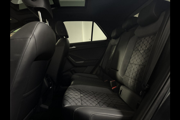 Volkswagen T-Roc 1.5 TSI 3x R-Line Keyless|IQ|Panorama|DriveSelect|Dodehoek|Camera