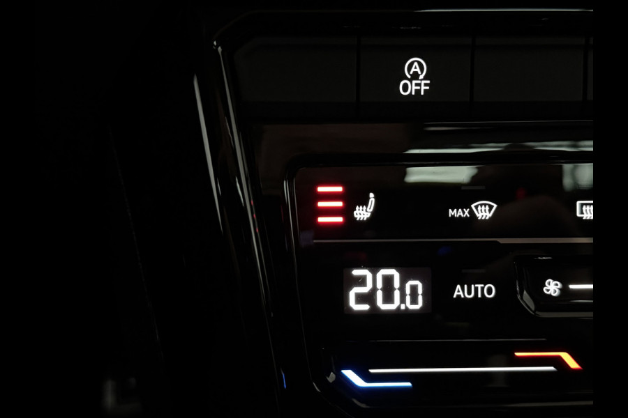 Volkswagen T-Roc 1.5 TSI 3x R-Line Keyless|IQ|Panorama|DriveSelect|Dodehoek|Camera
