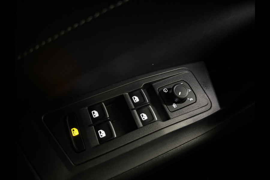 Volkswagen T-Roc 1.5 TSI 3x R-Line Keyless|IQ|Panorama|DriveSelect|Dodehoek|Camera