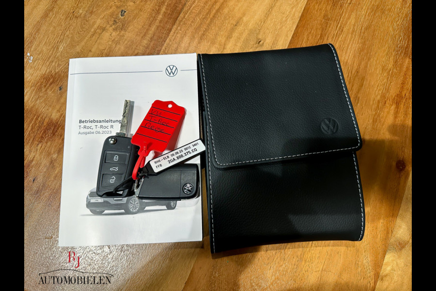 Volkswagen T-Roc 1.5 TSI 3x R-Line Keyless|IQ|Panorama|DriveSelect|Dodehoek|Camera