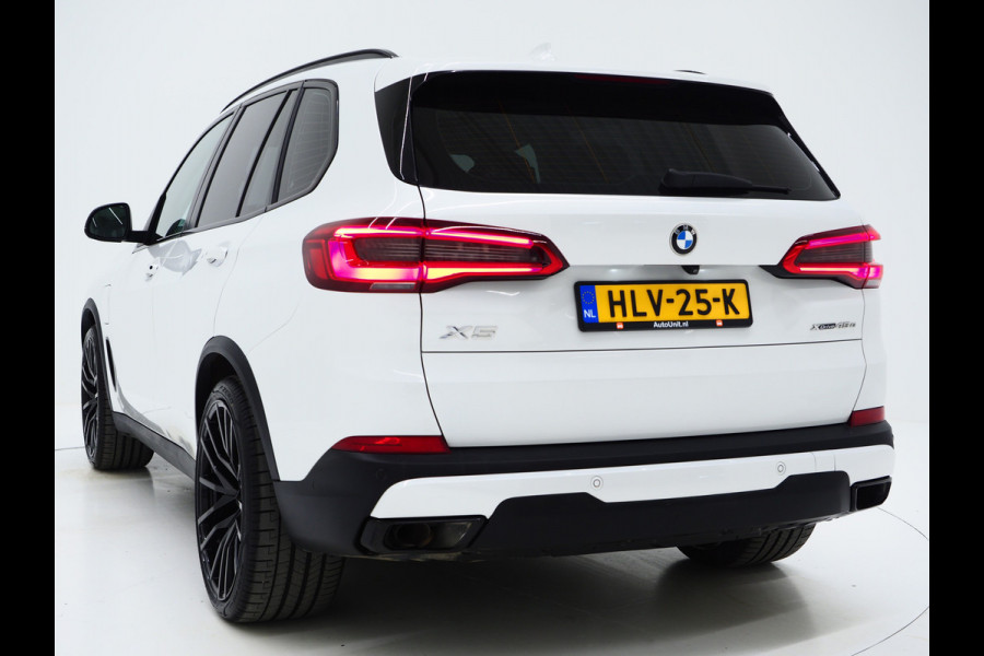 BMW X5 xDrive45e Full Black | Panoramadak | Luchtvering | Harman/Kardon | 360 | Keyless | Adaptive