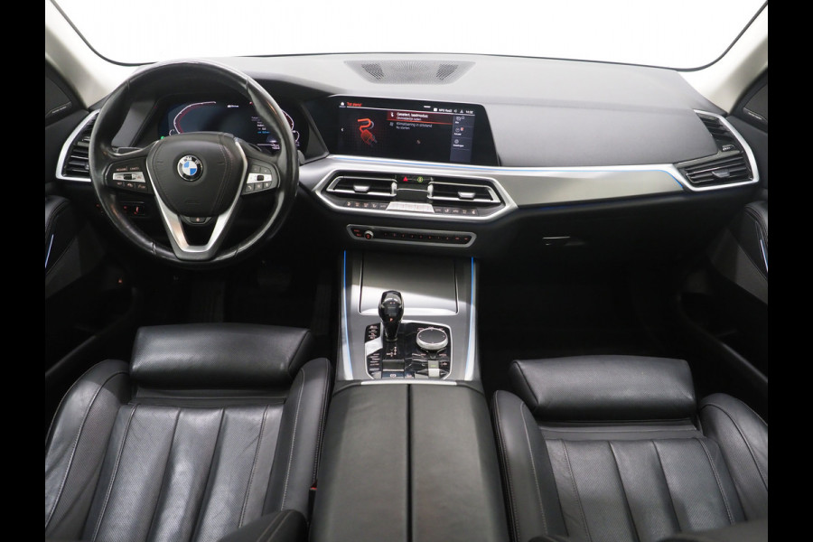 BMW X5 xDrive45e Full Black | Panoramadak | Luchtvering | Harman/Kardon | 360 | Keyless | Adaptive