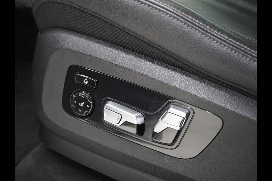 BMW X5 xDrive45e Full Black | Panoramadak | Luchtvering | Harman/Kardon | 360 | Keyless | Adaptive