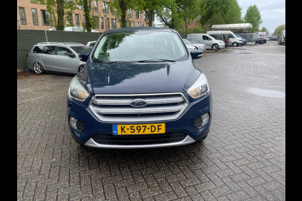 Ford Kuga 1.5 EcoBoost Trend Essential | Trekhaak | Winter Pack | Airco