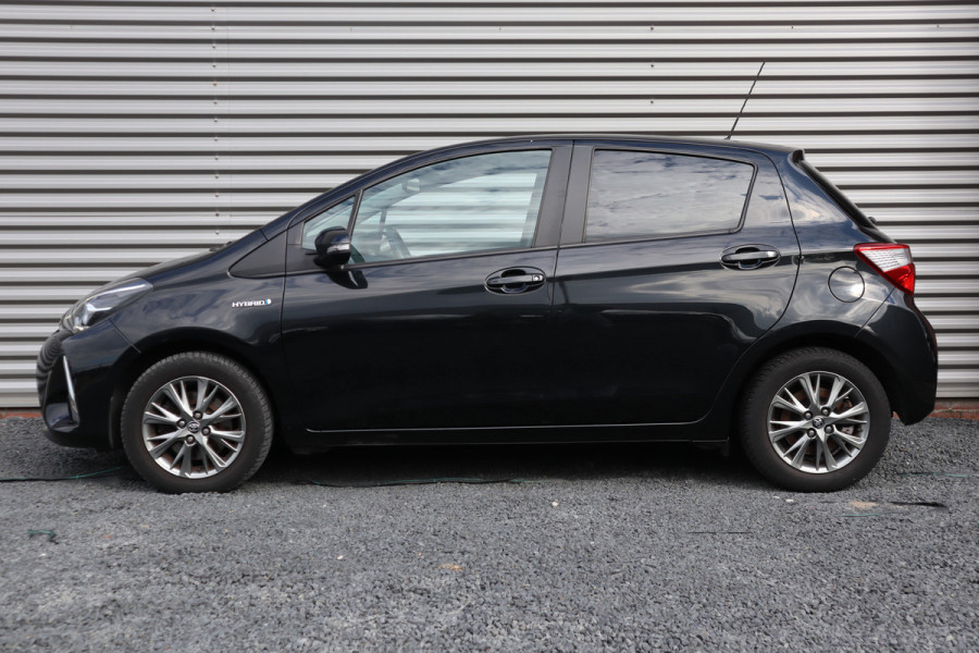 Toyota Yaris 1.5 Hybrid Dynamic Camera / Climate Control / Navigatie / 1e eigenaar