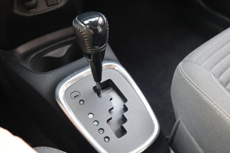 Toyota Yaris 1.5 Hybrid Dynamic Camera / Climate Control / Navigatie / 1e eigenaar
