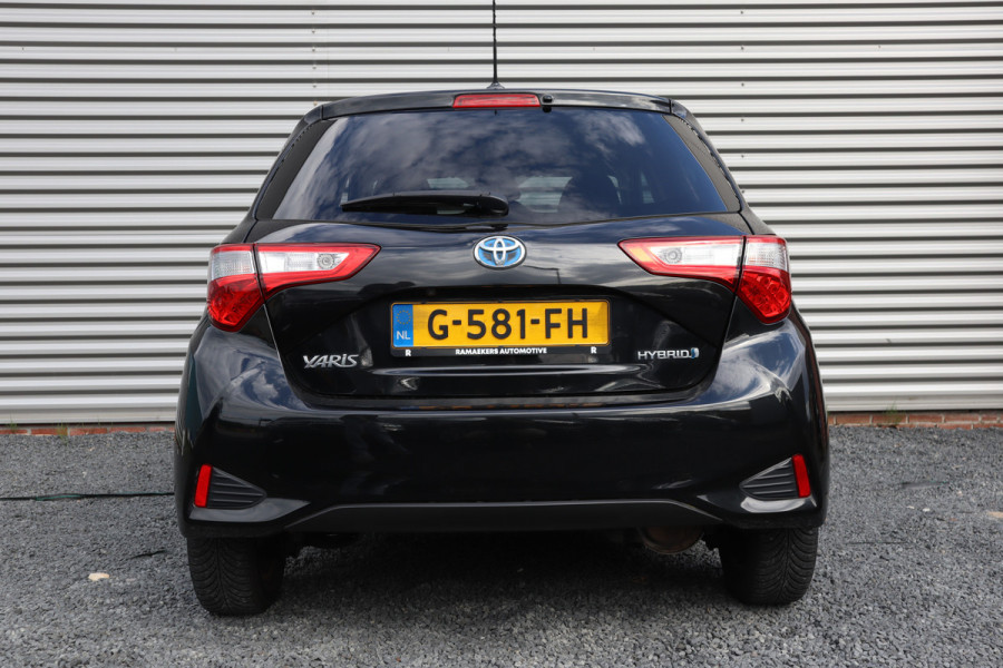 Toyota Yaris 1.5 Hybrid Dynamic Camera / Climate Control / Navigatie / 1e eigenaar
