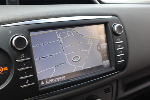 Toyota Yaris 1.5 Hybrid Dynamic Camera / Climate Control / Navigatie / 1e eigenaar