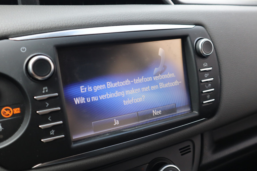 Toyota Yaris 1.5 Hybrid Dynamic Camera / Climate Control / Navigatie / 1e eigenaar
