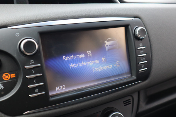 Toyota Yaris 1.5 Hybrid Dynamic Camera / Climate Control / Navigatie / 1e eigenaar