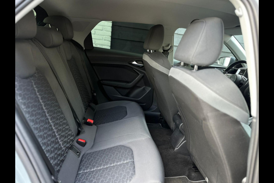 Audi A1 Sportback 35 TFSI 150 pk AUTOMAAT epic, vele opties, achteruitrijcamera, Nederlandse auto met nationale auto pas