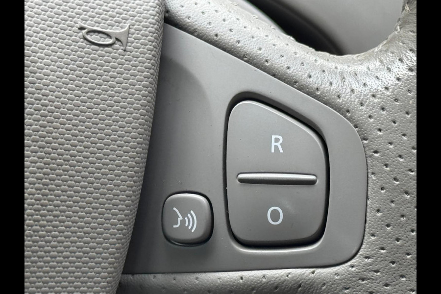 Renault ZOE R90 Bose 41 kWh, koopaccu, achteruitrijcamera,leder, Nederlandse auto met nationale auto pas