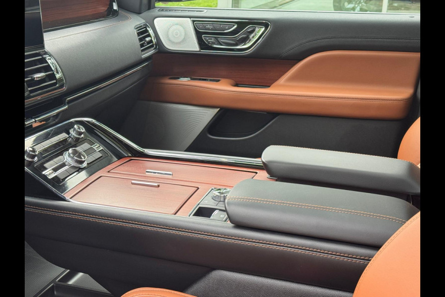 Lincoln Navigator 3.5L V6 Lang Preferred