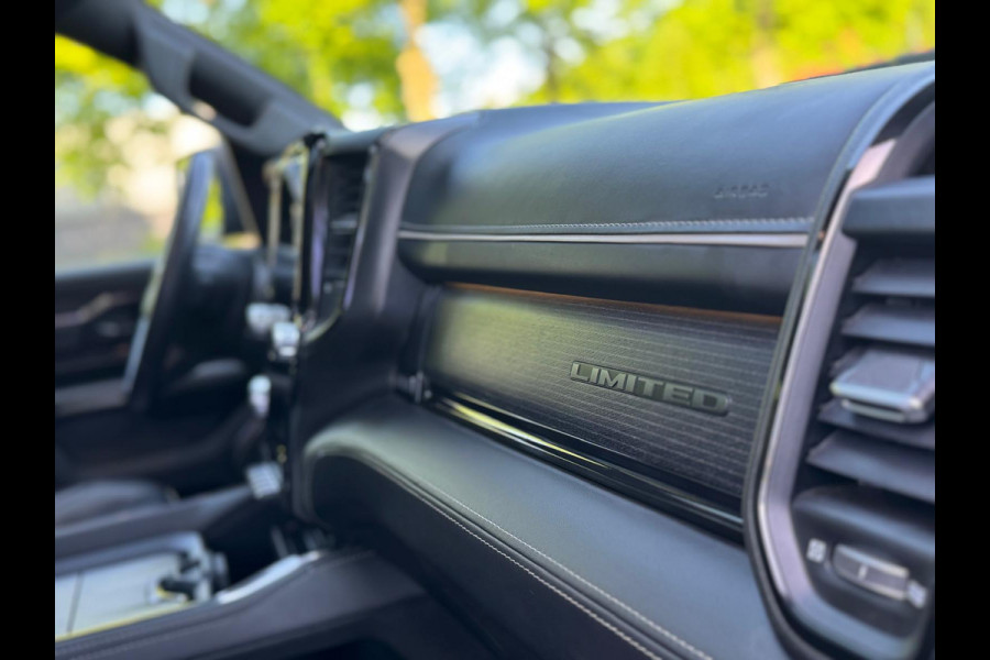 Dodge Ram Pick Up 1500 5.7 Limited Night NL-AUTO