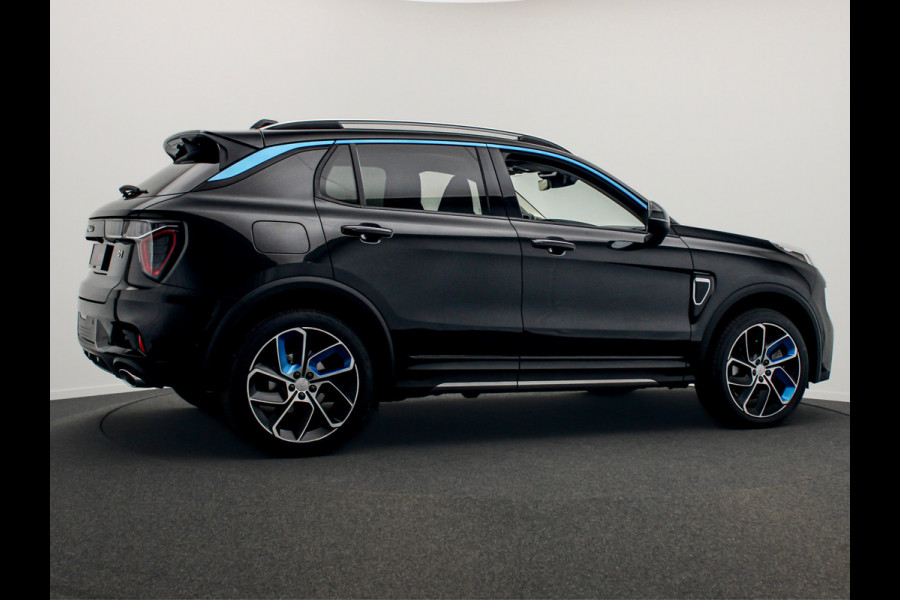 Lynk & Co 01 1.5 261PK Plug-in Hybrid *Zwart hemel* 360* camera Pano/dak Apple/Carplay Adaptive/Cruise
