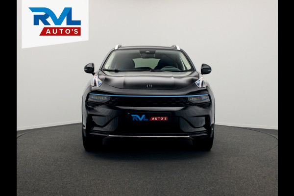 Lynk & Co 01 1.5 261PK Plug-in Hybrid *Zwart hemel* 360* camera Pano/dak Apple/Carplay Adaptive/Cruise