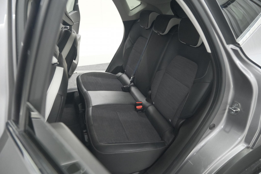 Renault Captur TCe 90 Techno | 360 Camera | Navigatie | 9.3 Inch Groot Scherm | Apple Carplay | Parkeersensoren