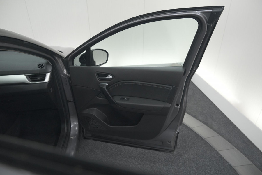 Renault Captur TCe 90 Techno | 360 Camera | Navigatie | 9.3 Inch Groot Scherm | Apple Carplay | Parkeersensoren