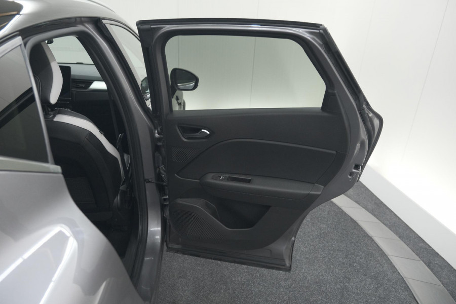 Renault Captur TCe 90 Techno | 360 Camera | Navigatie | 9.3 Inch Groot Scherm | Apple Carplay | Parkeersensoren